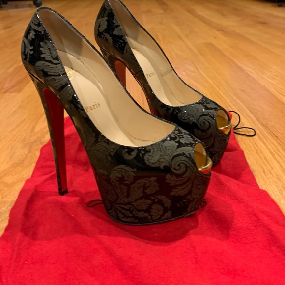 Christian Louboutin Shoes - Christian Louboutin/highness Arabesque Motif